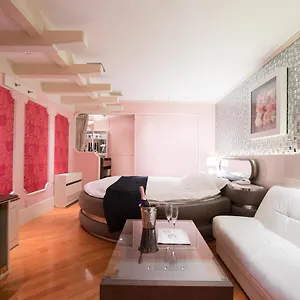 https://perrier.alltokyohotels.com